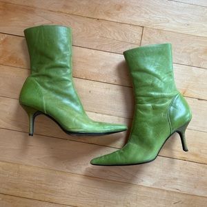Steve Madden “Chicago” Green Leather Heeled Boots